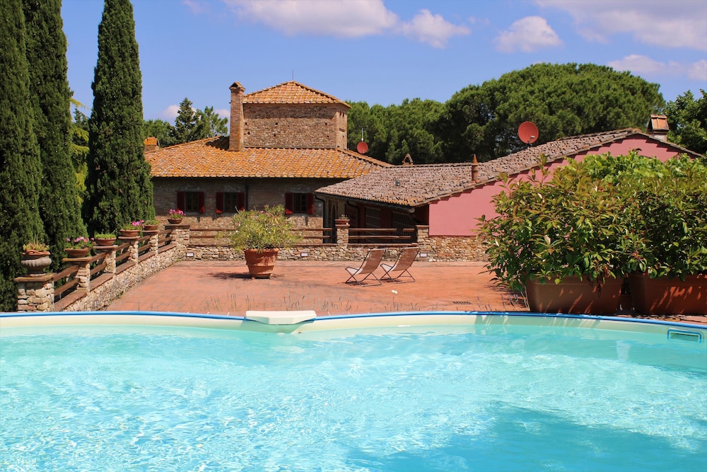 Podere Casato 2 Hills View, Pool, Wifi Tuscany