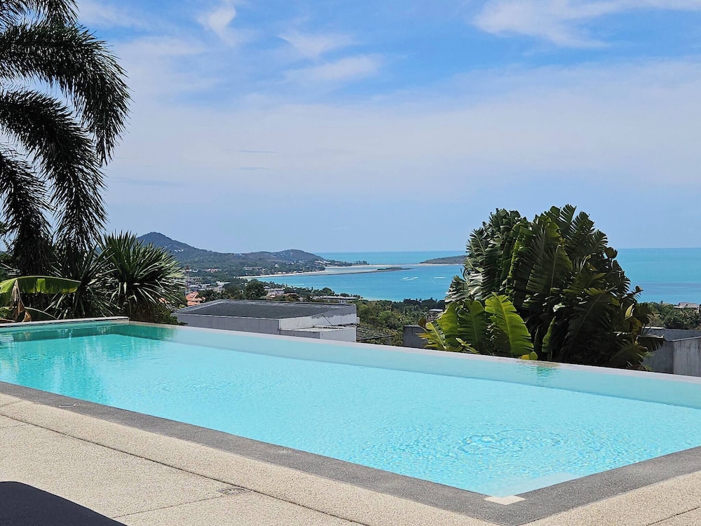 Serene Bay View Villa in Ko Samui - Your Tropical Paradise