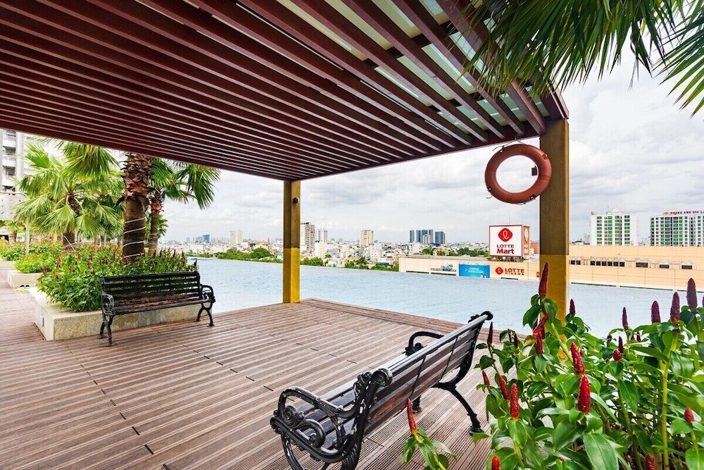Sunrise City Luxury Apartment Quan 7