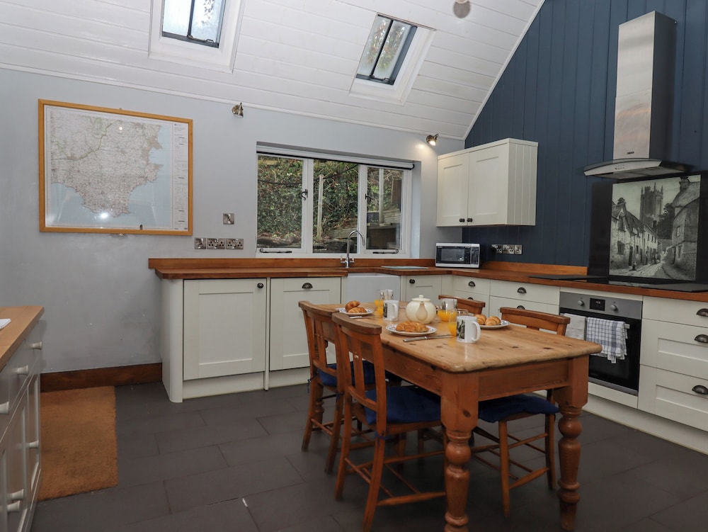 Alpha Cottage