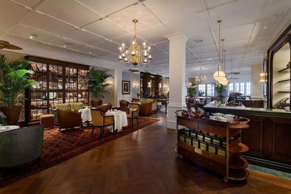 Eastern & Oriental Hotel 67
