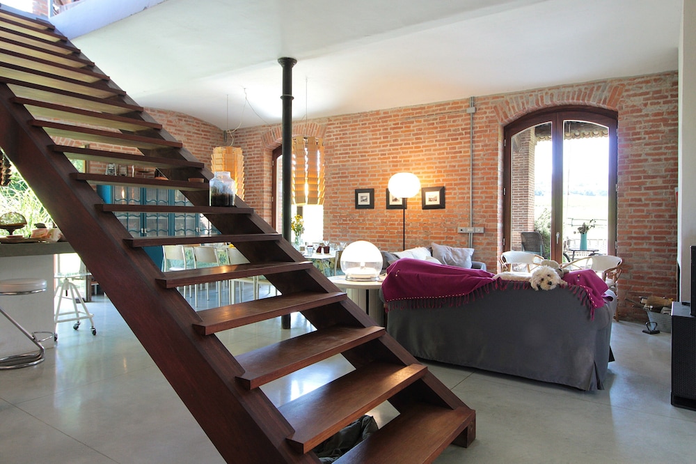 Villa Poggio Zucchino Pool and Wellness Piacenza