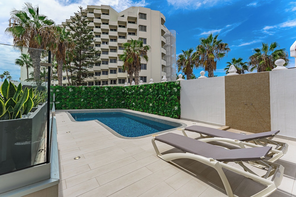 BAL Apartments - Adults Only