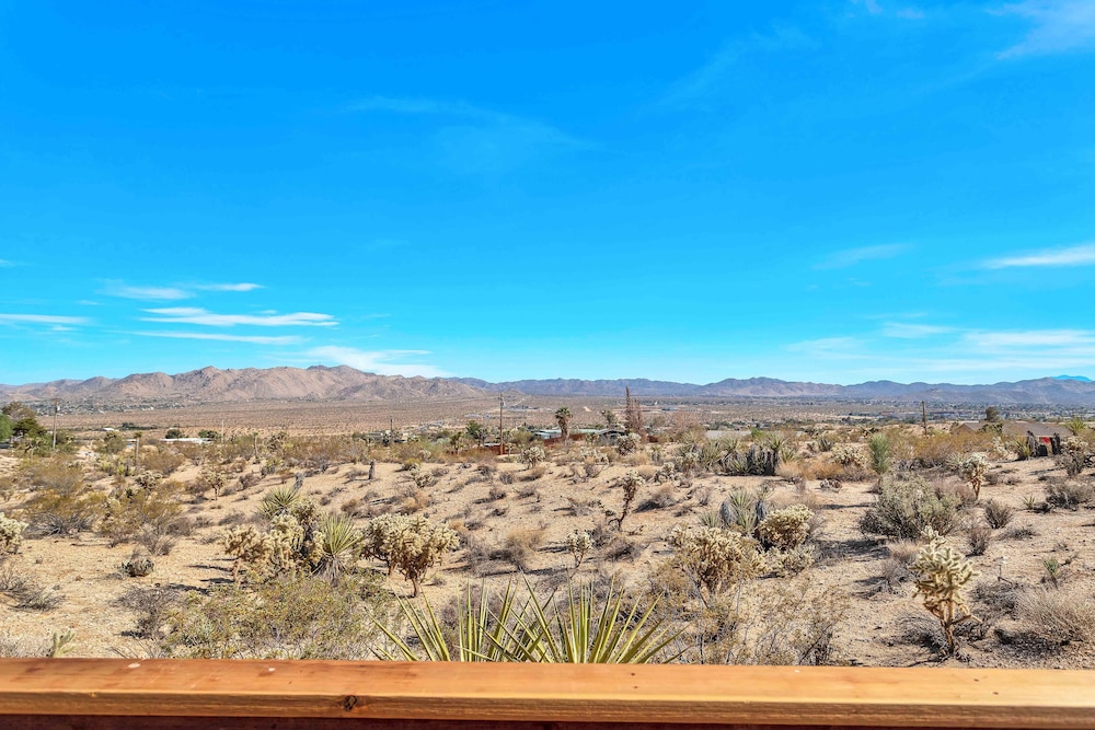 Western Oasis Corral