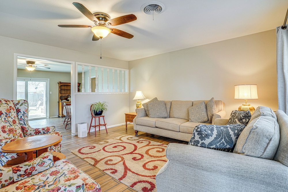Family Friendly: Peaceful Home in Stamford!