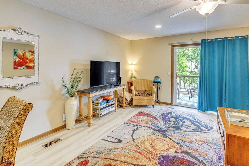 Lake Desoto Townhome: Swim Dock, Pets Welcome!