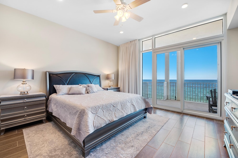 Vista Del Mar 406