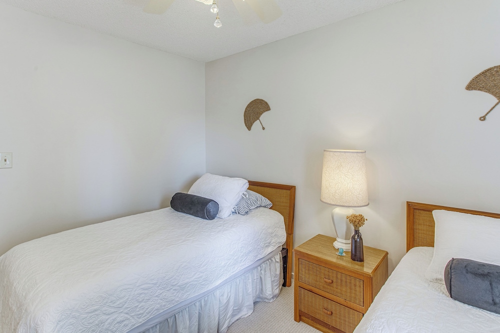 3 Mi to Beach Access: Little River Retreat!