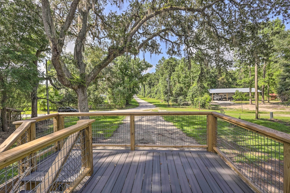 Suwannee Riverfront Home: Grill, Near Springs - Property Image 14