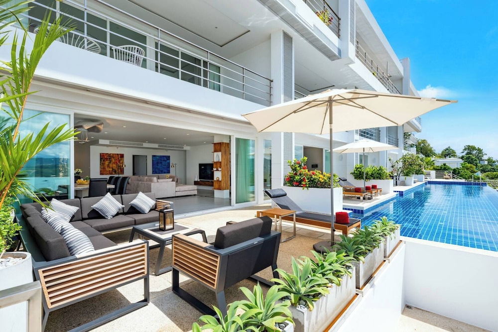 Luxury Sea View Apartment AB at Unique Residences