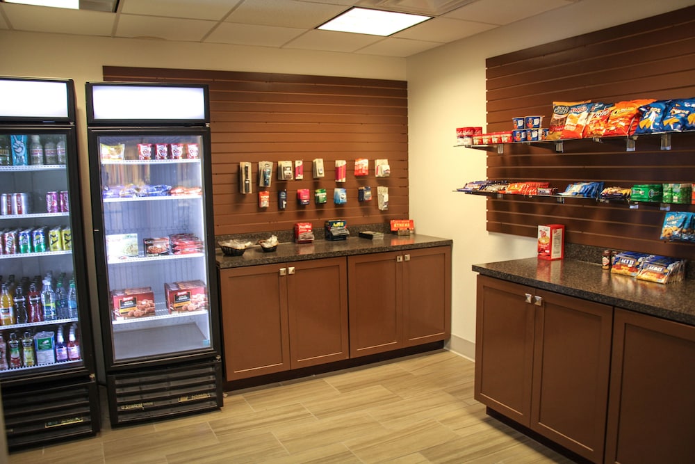 Athens Vacations - Holiday Inn Express Hotel  Suites Athens, an IHG Hotel - Property Image 7