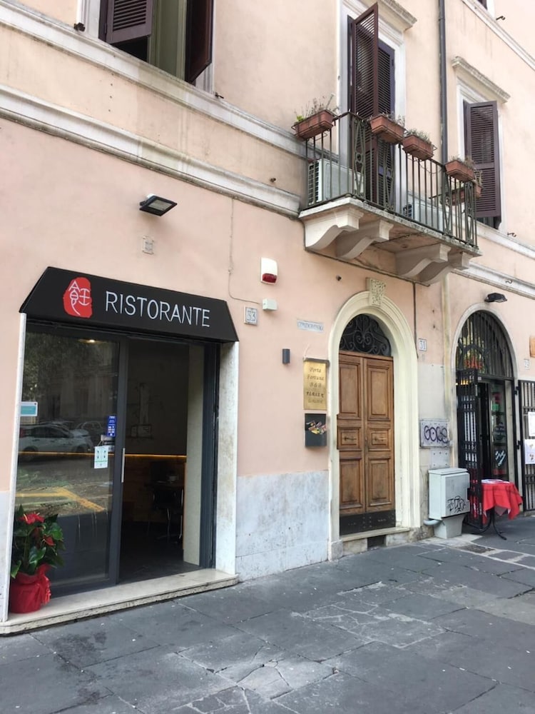 Leoni di Giada Guesthouse