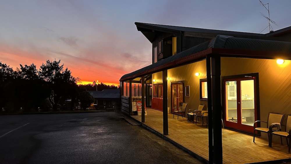 Fox Glacier Jade Hotel