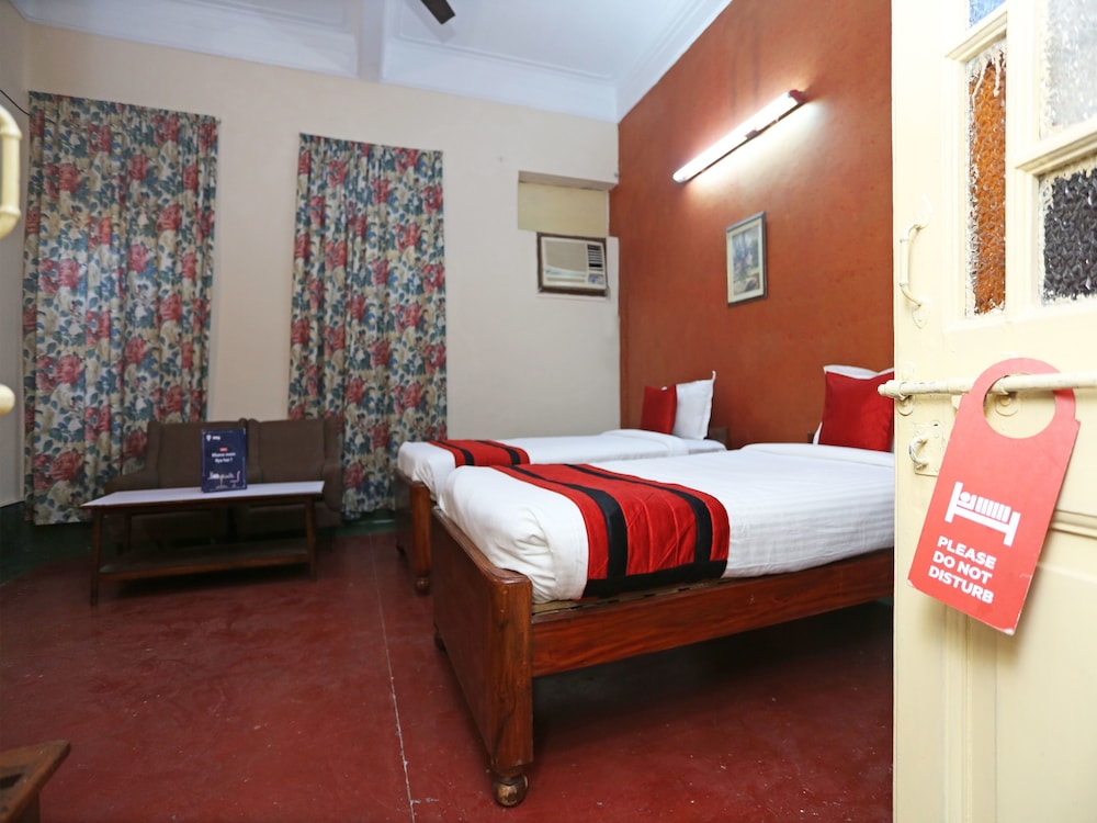 OYO 11896 Marble Palace Guest House