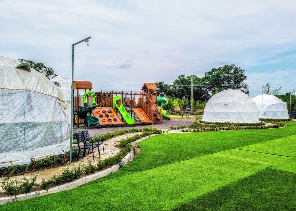FarmKo Glamping