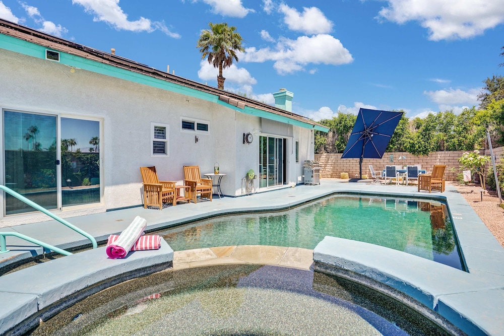 Palm Springs Escape Pool Spa Mountain Vibes