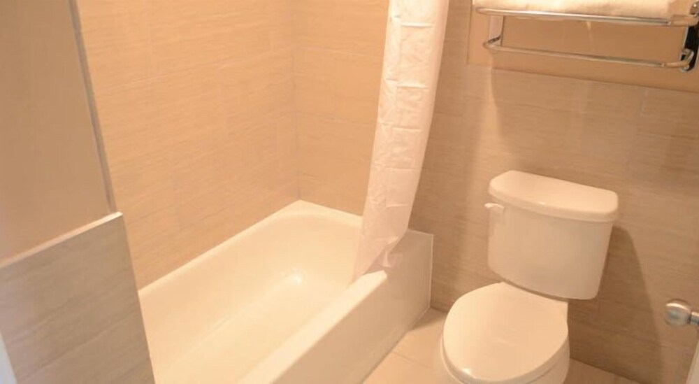 Regency Inn - Property Image 21