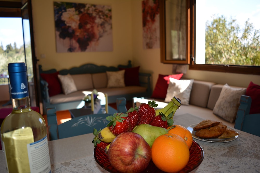 Elianthos Villa