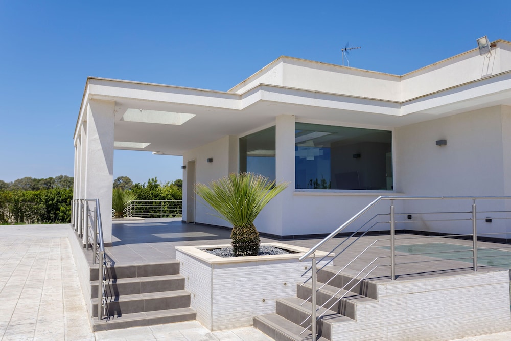 3704 Perla Dello Ionio by Perle di Puglia view 2