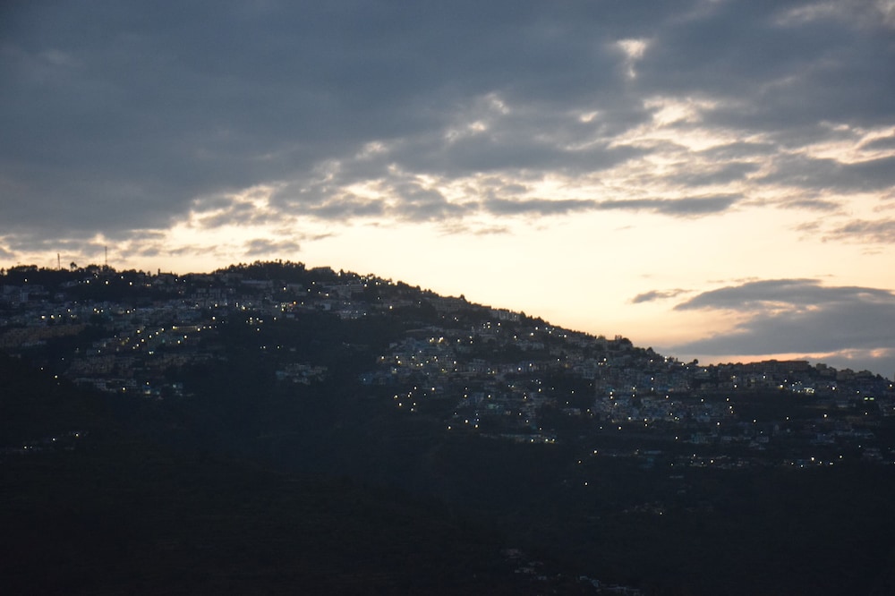 Tathastu Resort Tehri