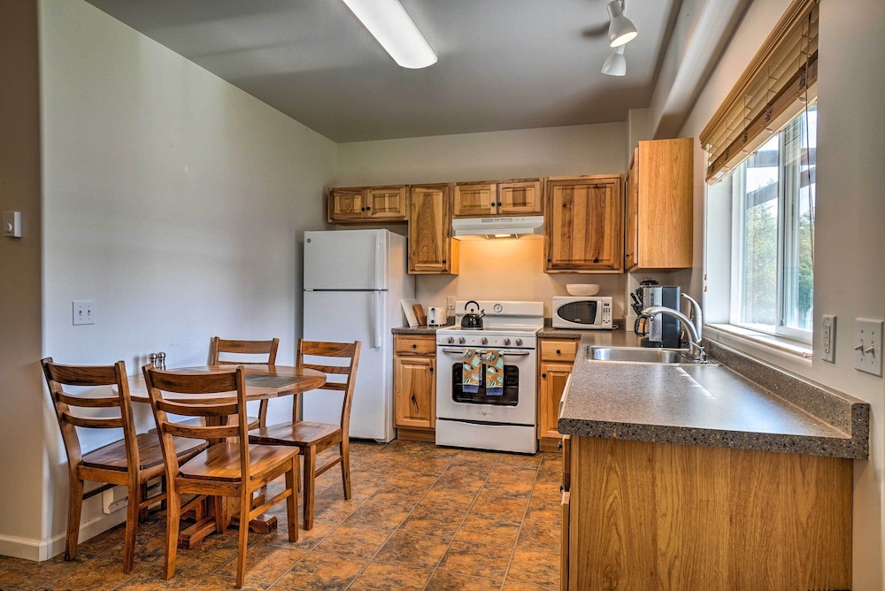 Homer Vacations - Family Retreat  8 Mi to Downtown  Bishops Beach! - Property Image 21