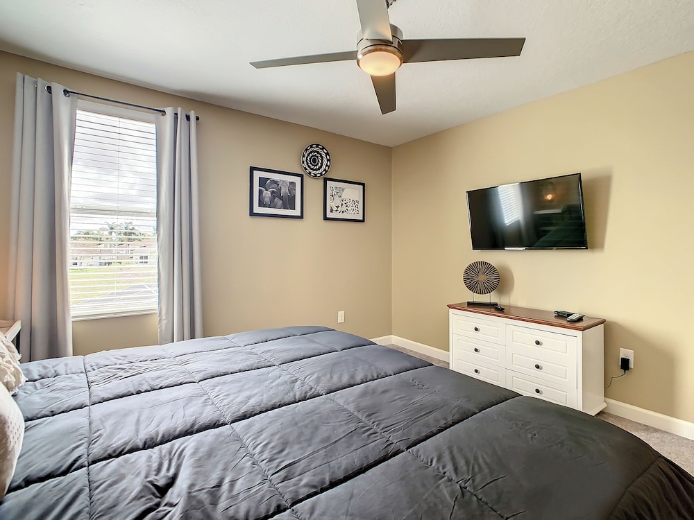 Family Villa Themed Rooms Near Disney