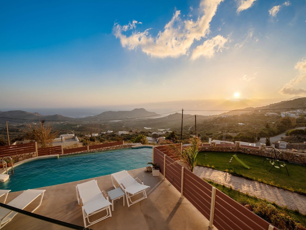 Villa in Mariou Near Plakias Beach