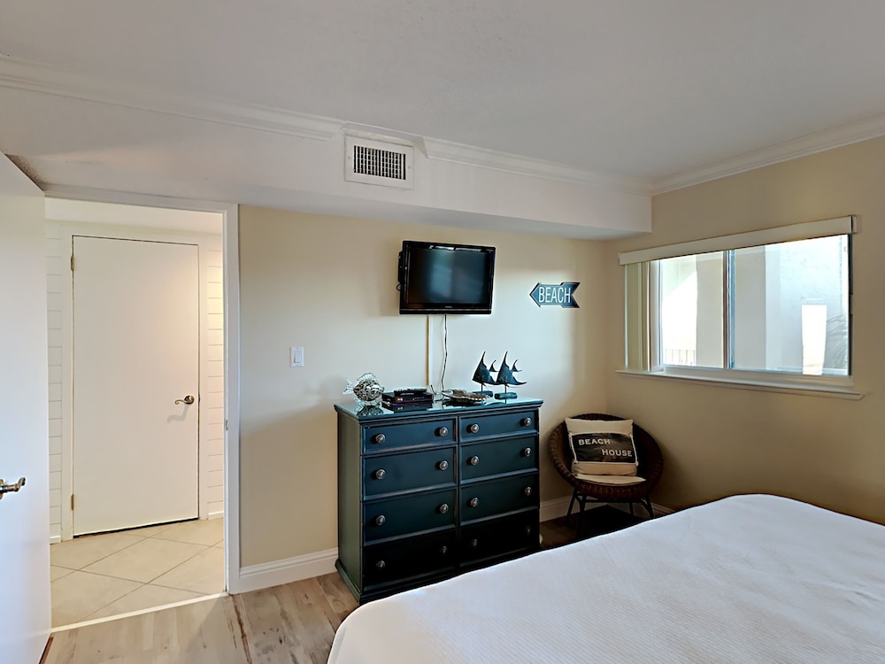 Beach House #302A by Southern Vacation Rentals view 2