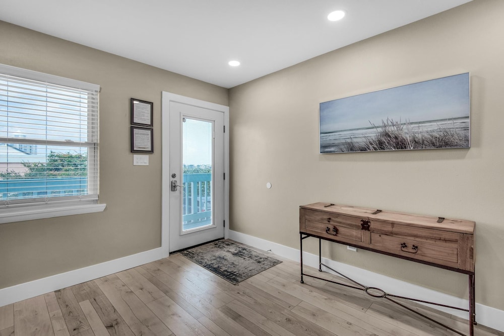 Deep Water Cove 103