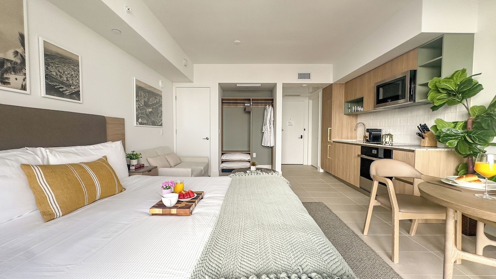 Miami Vacation rentals -Downtown Natiivo