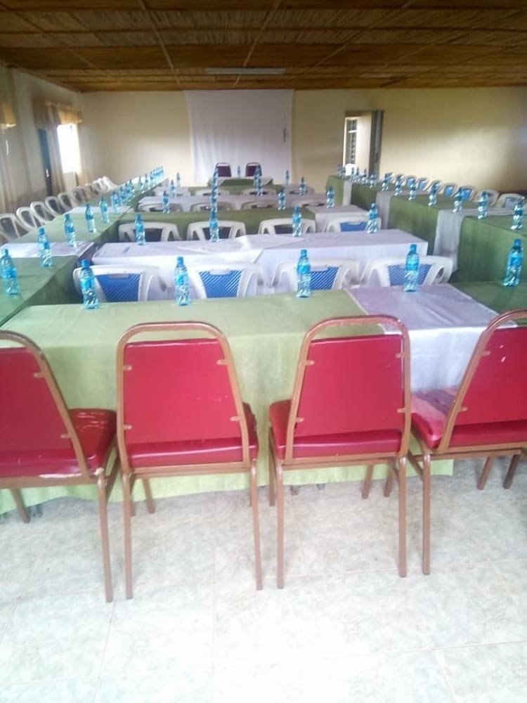 meeting & event spaces