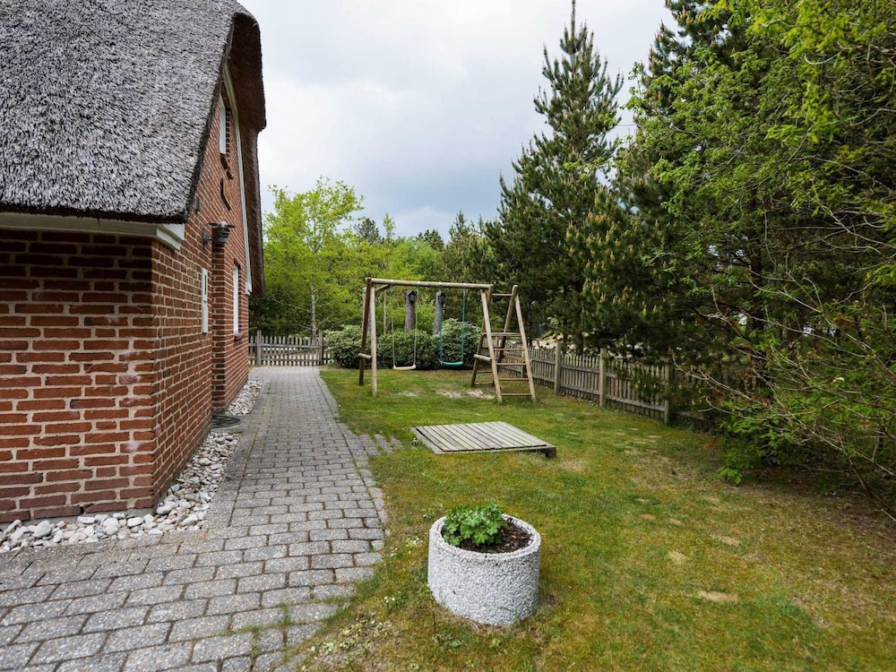 Photo 25