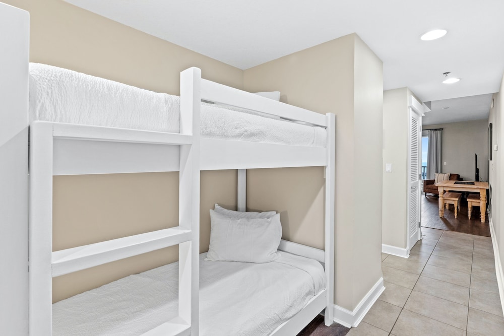 Grand Panama Beach Resort by Panhandle Getaways
