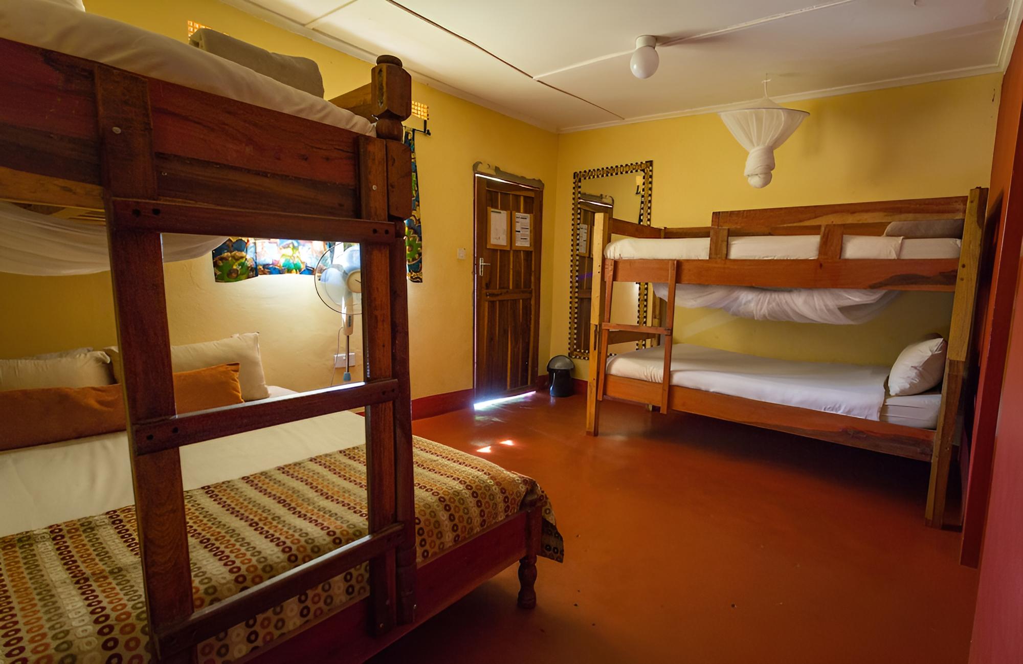 Jollyboys Camp - Hostel