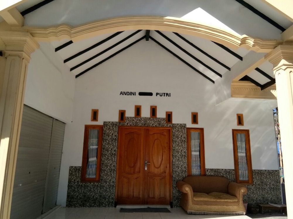 Agung Safira Homestay