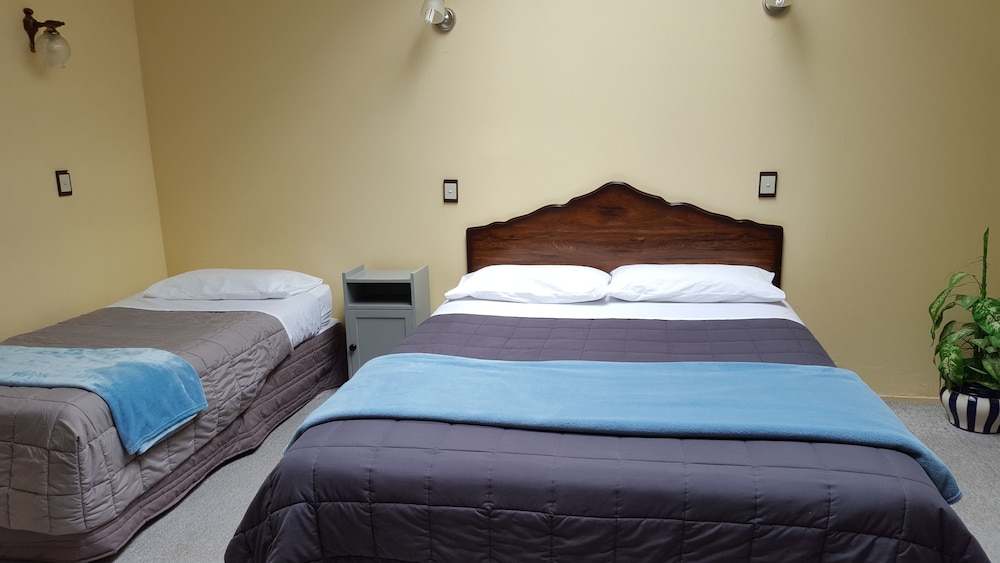 Ace Motor Lodge