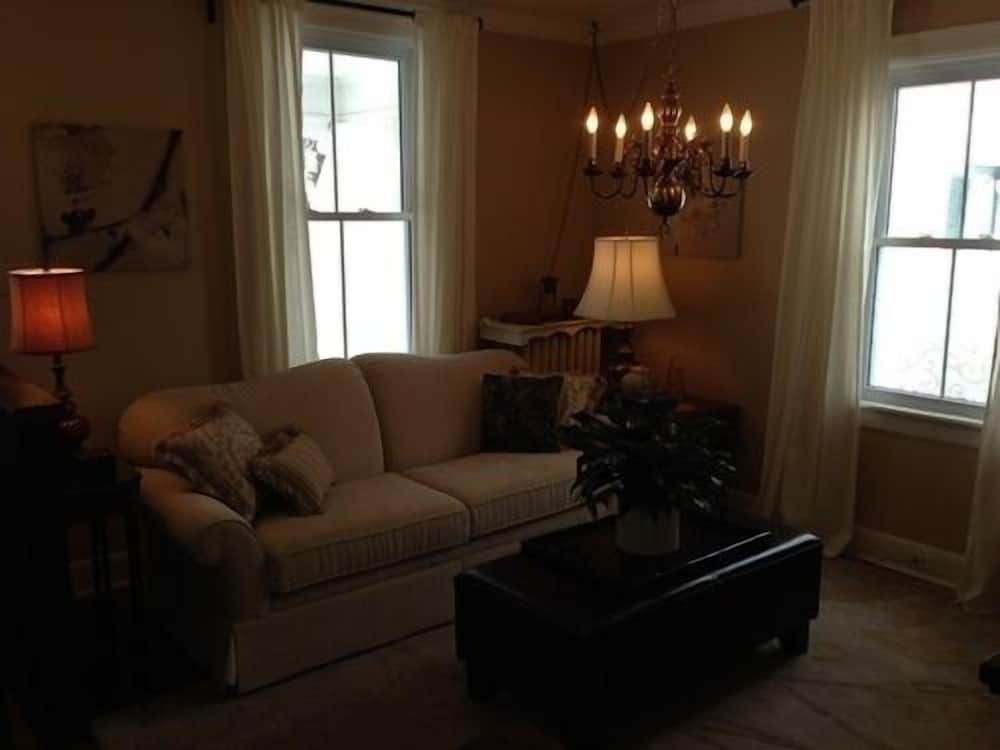 Niagara-on-the-Lake Vacations - Copper Dreams Bed and Breakfast - Property Image 6