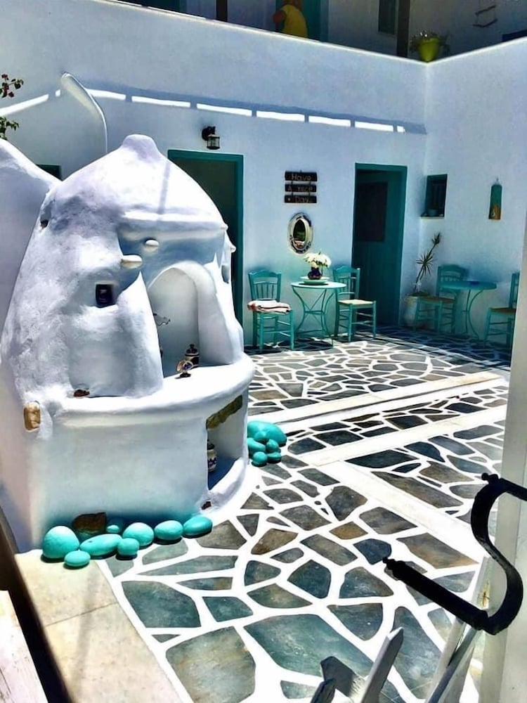 Cave Suites