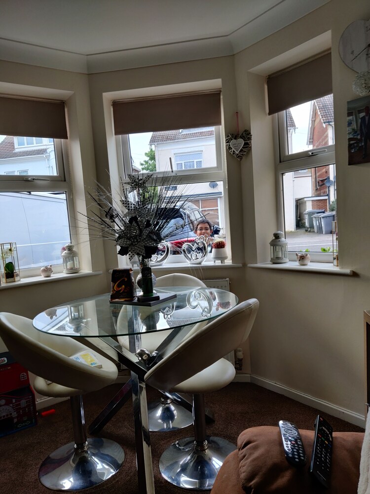 Captivating 1-bed Apartment in Bournemouth view 2