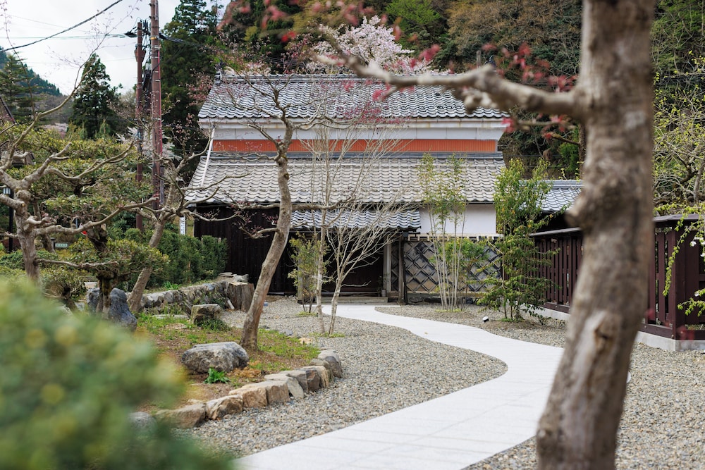 Photo 25