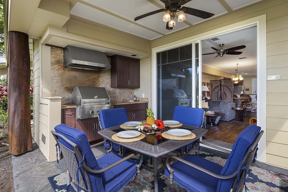 Waikoloa Beach S O2 2 Bedroom Condo by RedAwning
