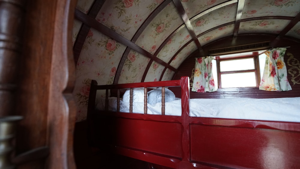 Jura @ Westcote Glamping view 4