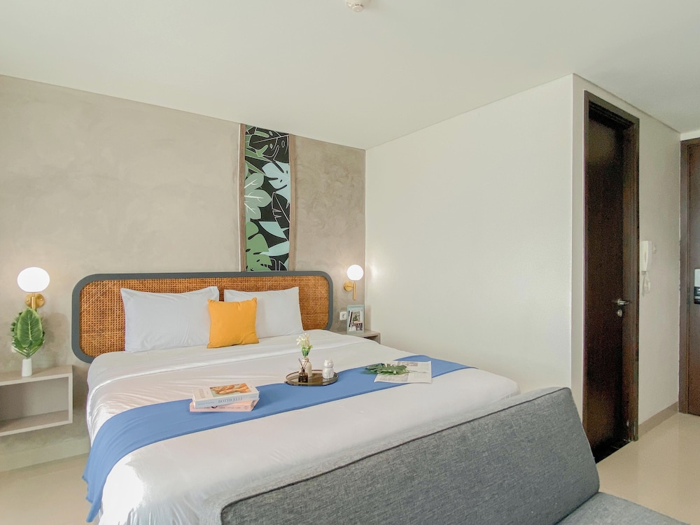 Modern Style Studio At Apartment Lrt City Bekasi