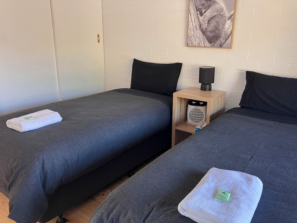 61 OCEAN ROAD MOTEL