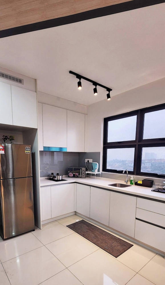 Cheras Minimalist Duplex Retreat for 8 Guests
