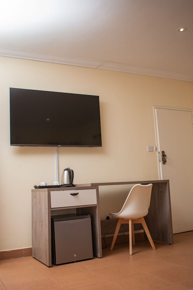 Staybridge Kasane Resort & Spa