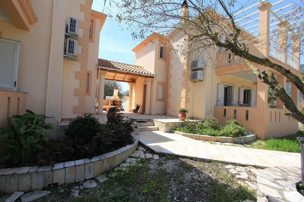 Photo 47