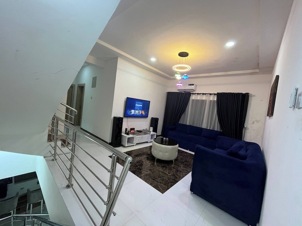 Aurequire 3 Bedroom Duplex Lekki Phase 1 Lagos