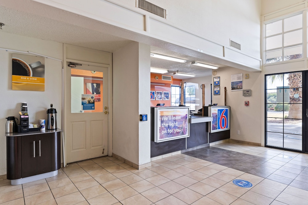 Studio 6 Tucson, AZ - North view 3
