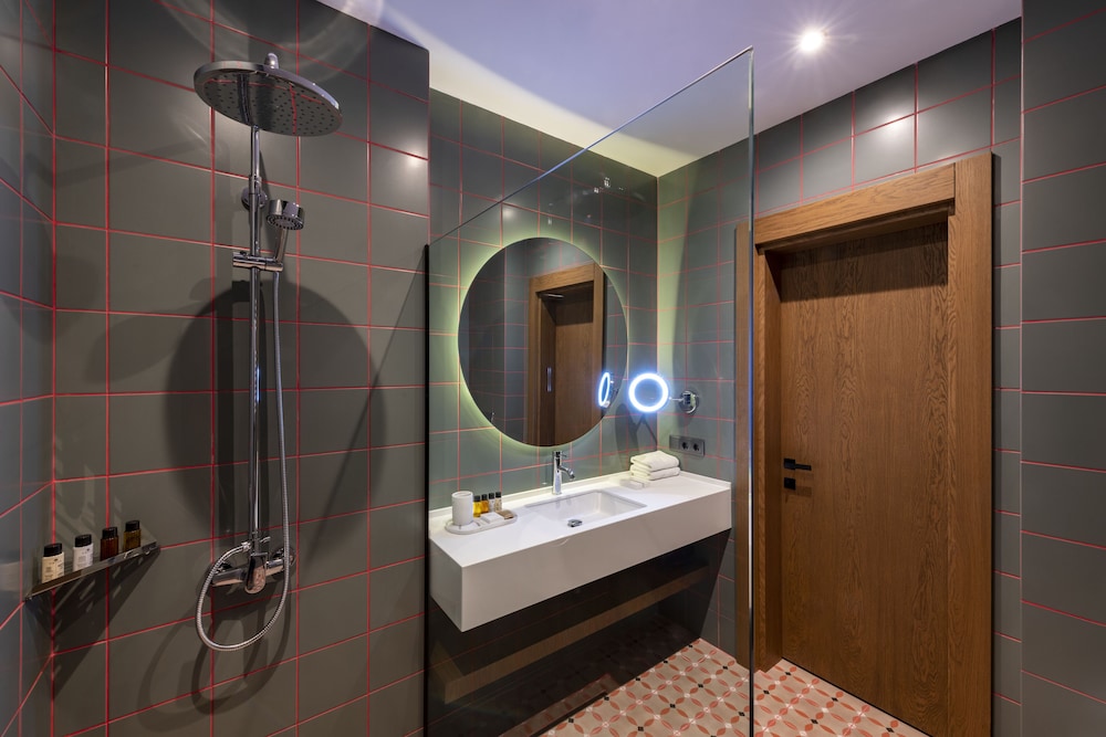 Lopota Lake Resort & Spa